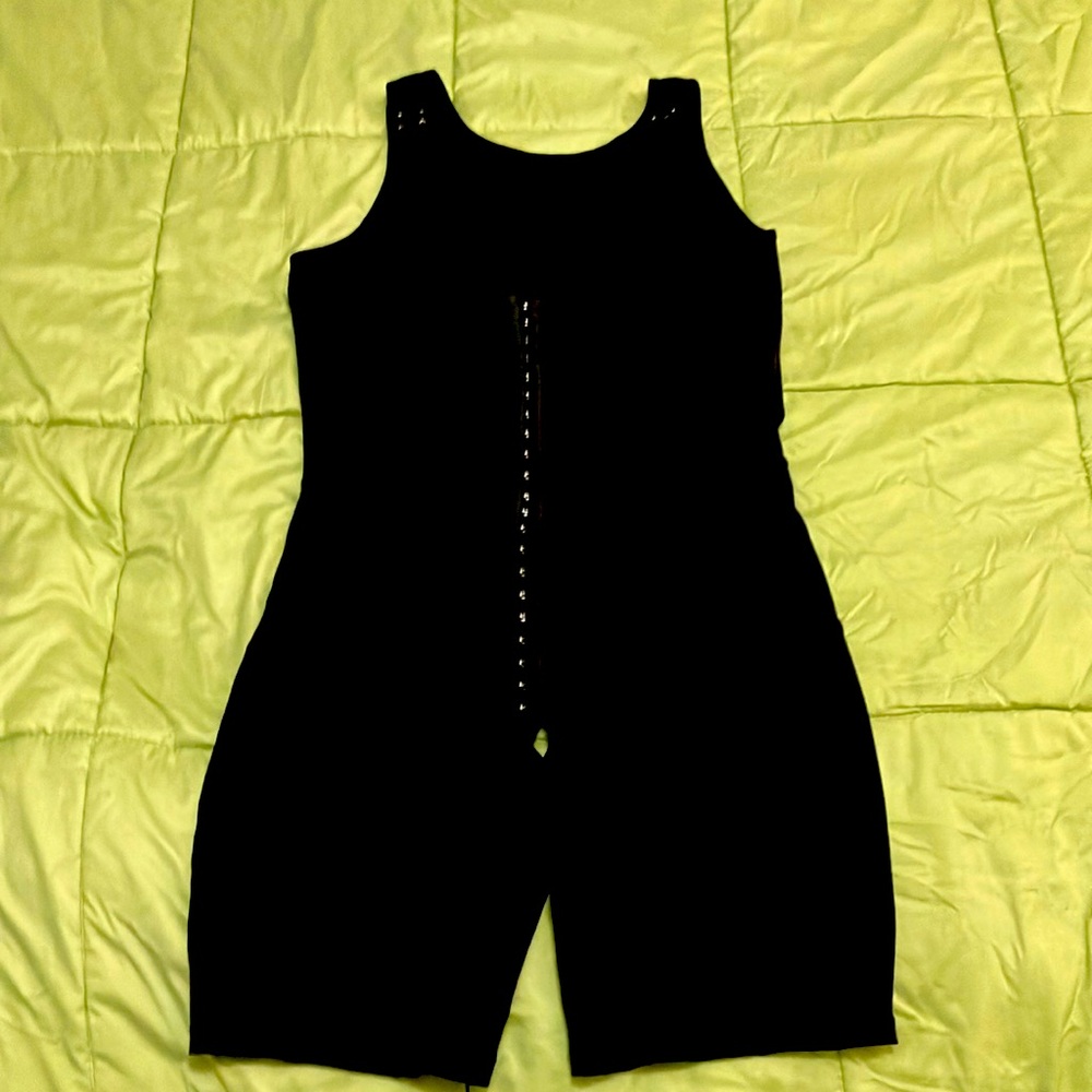 Lycra spandex black stretch body shaper brand new never worn.